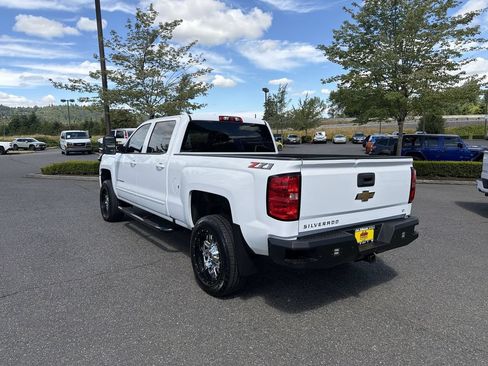 Used 2018 Chevrolet Silverado 1500 LT w/ All Star Edition AWD/4WD image 7