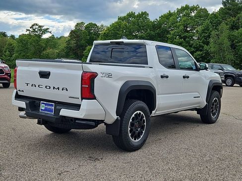 New 2026 Toyota Tacoma TRD Off-Road AWD/4WD image 2