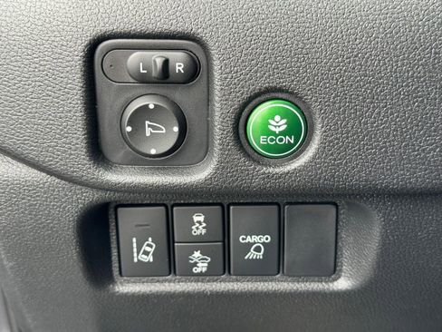 Certified 2025 Honda Ridgeline RTL image 23