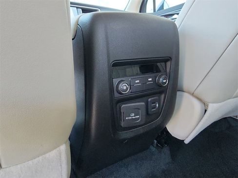 Used 2023 Buick Enclave Essence w/ Sound and Sites Package image 22