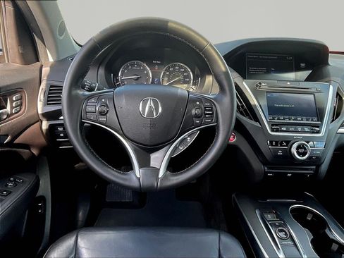 Used 2018 Acura MDX w/ Technology & Entertainment AWD/4WD image 8