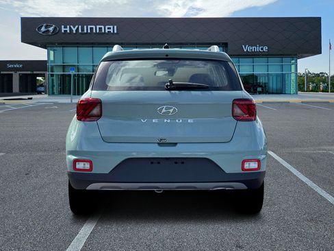 New 2026 Hyundai Venue SEL FWD image 6