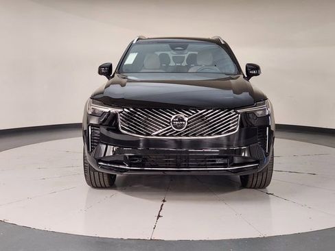 New 2026 Volvo XC90 B6 Plus w/ Protection Package Premier image 9