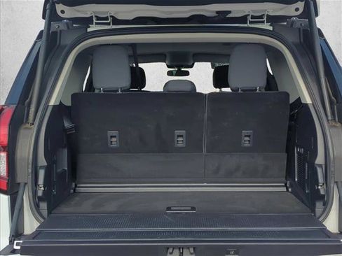 Used 2025 Ford Expedition Active RWD image 8
