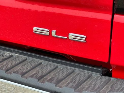 New 2026 GMC Sierra 1500 SLE w/ Preferred Package image 32