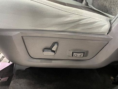 Used 2016 RAM 1500 Big Horn AWD/4WD image 42