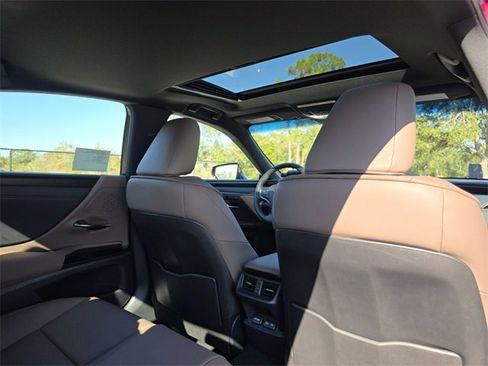New 2025 Lexus ES 350 350 image 12