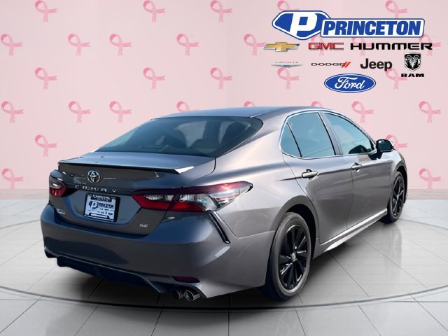 Used 2024 Toyota Camry SE FWD image 7
