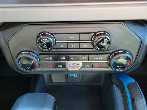 Used 2024 Ford Bronco Black Diamond w/ Sasquatch Package image 32