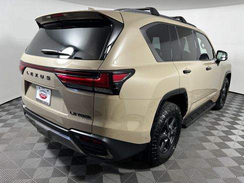 Used 2025 Lexus LX 700h Overtrail AWD/4WD image 5