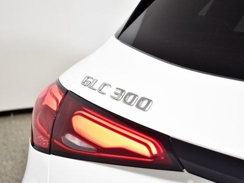Certified 2025 Mercedes-Benz GLC 300 image 13