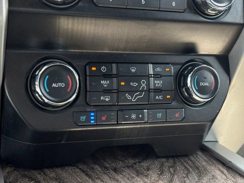 Used 2019 Ford F250 Lariat w/ Lariat Ultimate Package AWD/4WD image 43