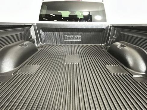 Used 2024 RAM 1500 Classic SLT AWD/4WD image 27