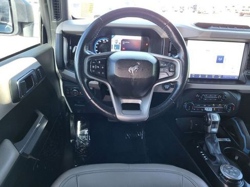 Used 2022 Ford Bronco Wildtrak image 24