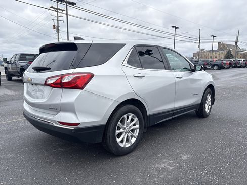 Used 2021 Chevrolet Equinox LT image 3