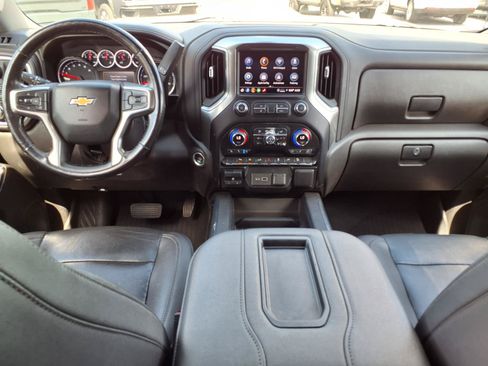 Used 2021 Chevrolet Silverado 1500 LTZ AWD/4WD image 9