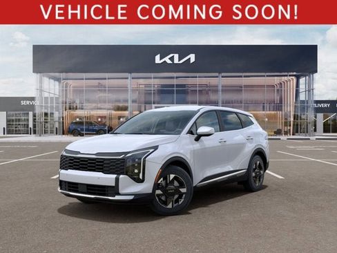 New 2026 Kia Sportage LX image 1