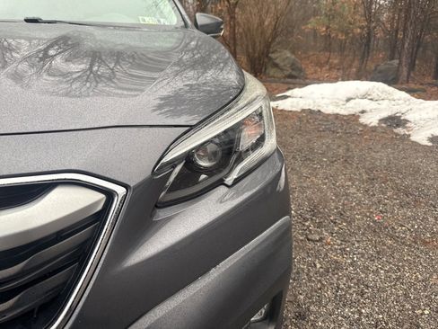 Used 2020 Subaru Outback Premium image 3