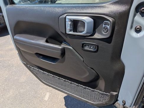 Used 2024 Jeep Wrangler Unlimited Sport AWD/4WD image 21