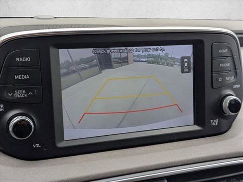 Used 2019 Hyundai Santa Fe Limited FWD image 10