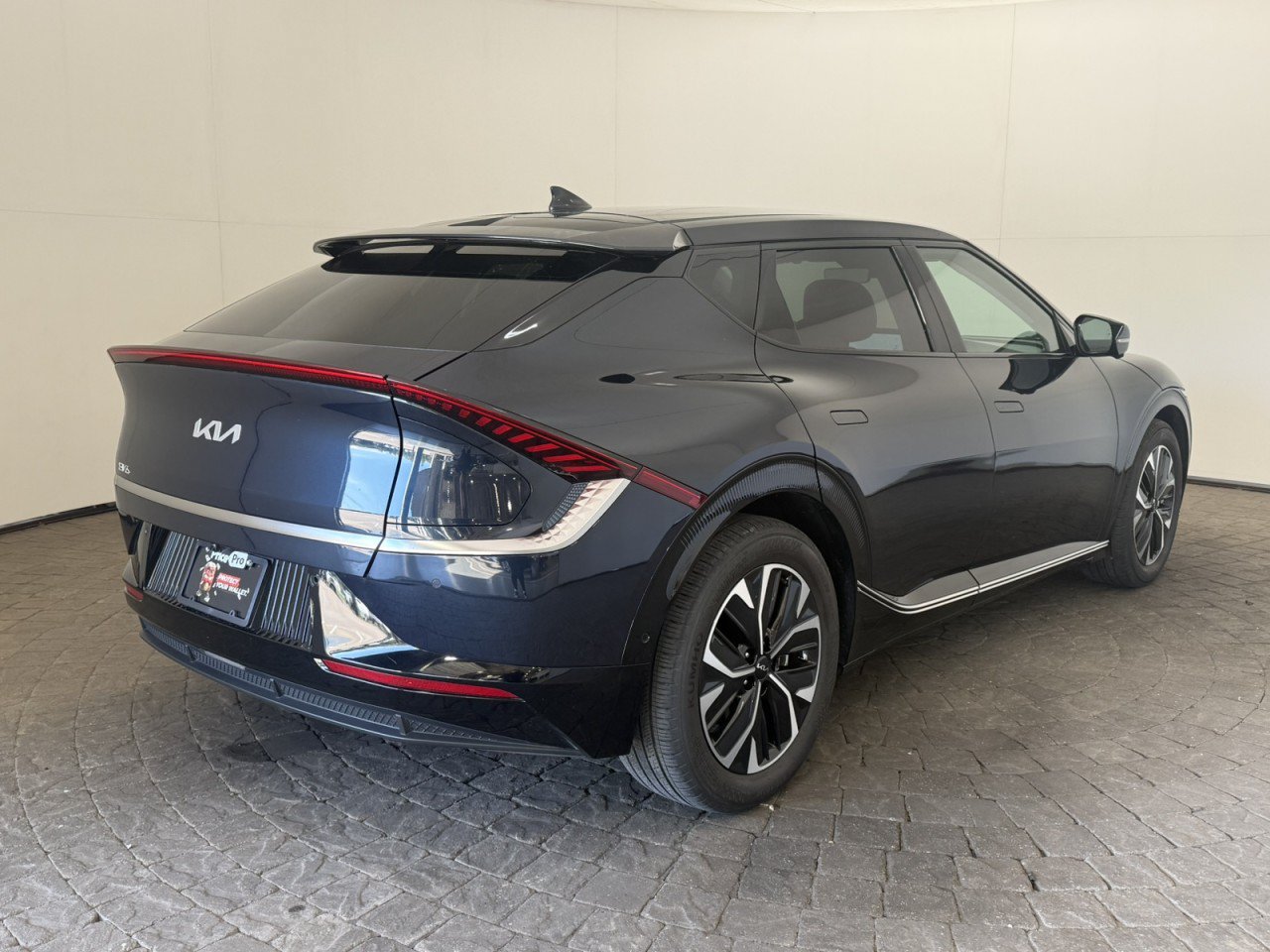 Used 2024 Kia EV6 Wind w/ Wind Technology Package AWD/4WD image 9