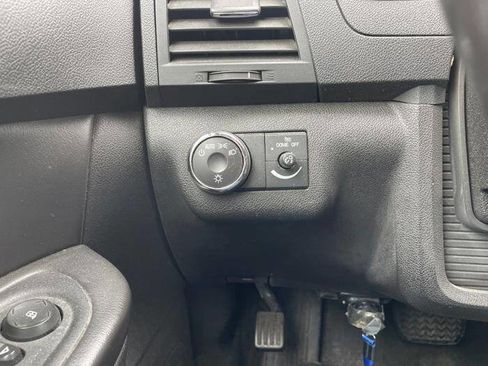 Used 2012 Chevrolet Traverse LT image 36