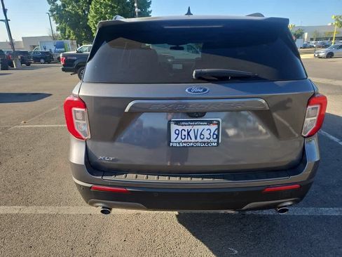 Used 2022 Ford Explorer XLT w/ Equipment Group 202A RWD image 7