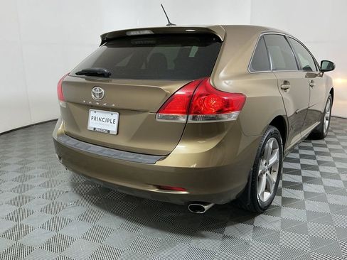Used 2009 Toyota Venza FWD image 5