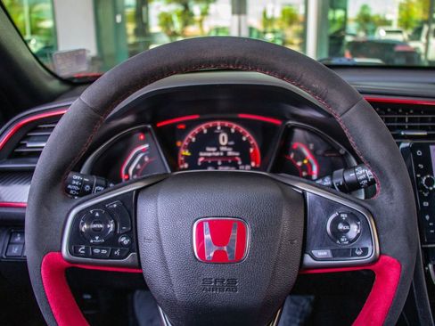 Used 2020 Honda Civic Type R image 13