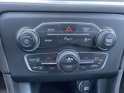 Used 2018 Dodge Charger R/T RWD image 34