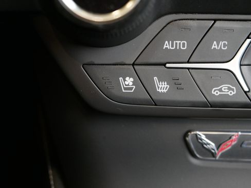 Used 2015 Chevrolet Corvette Stingray Convertible w/ 3LT Preferred Equipment Group image 28