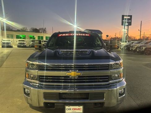 Used 2018 Chevrolet Silverado 3500 LT w/ LT Convenience Package image 2