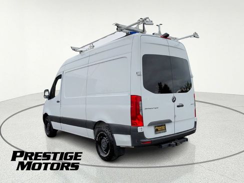Used 2022 Mercedes-Benz Sprinter 2500 w/ Parking Package image 8