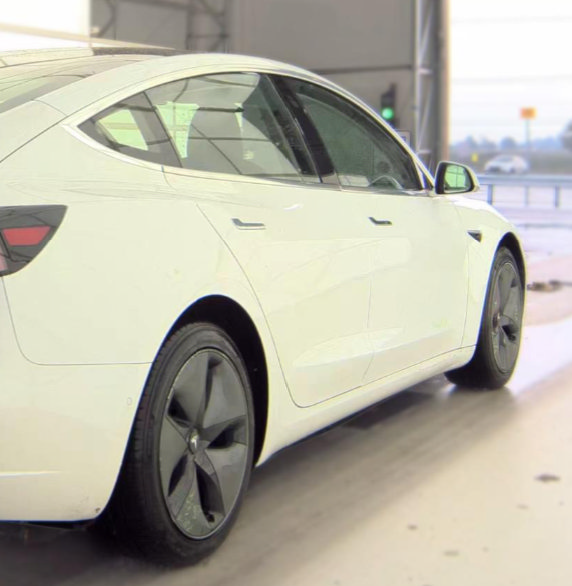 Used 2018 Tesla Model 3 Long Range RWD image 5