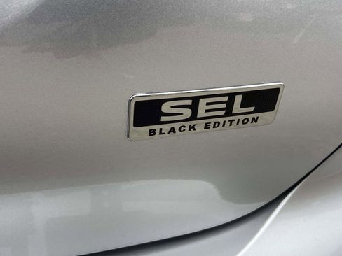 Used 2023 Mitsubishi Outlander SEL image 32