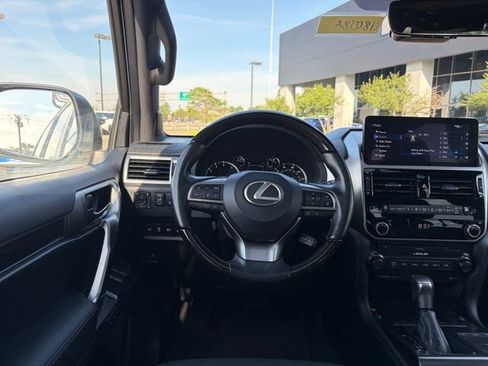Used 2023 Lexus GX 460 Premium w/ Premium Package AWD/4WD image 3
