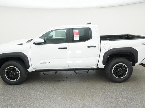 New 2025 Toyota Tacoma TRD Off-Road image 6