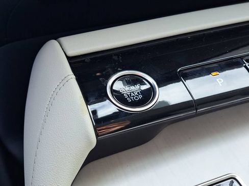 New 2026 Lincoln Navigator L Premier AWD/4WD image 38