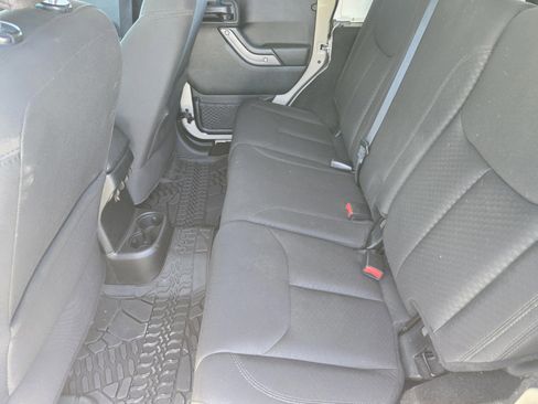 Used 2017 Jeep Wrangler Unlimited Sport w/ Quick Order Package 24S image 30