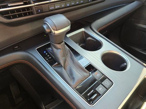 Used 2022 Toyota Sienna XSE image 32