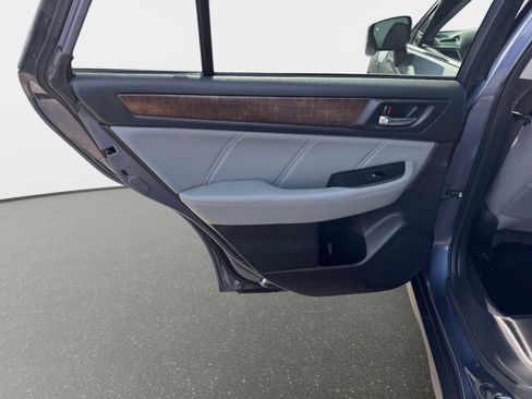 Used 2018 Subaru Outback 2.5i Limited image 22
