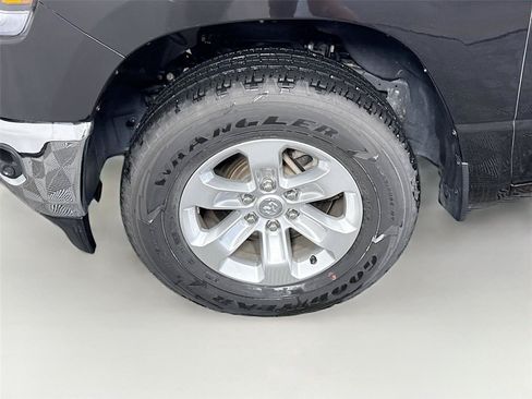 Used 2024 RAM 1500 Laramie AWD/4WD image 24