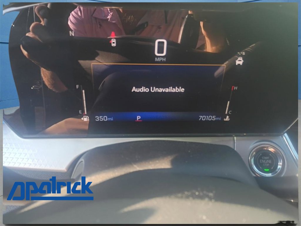 Used 2025 Chevrolet Trax LT w/ Sunroof Package FWD image 1
