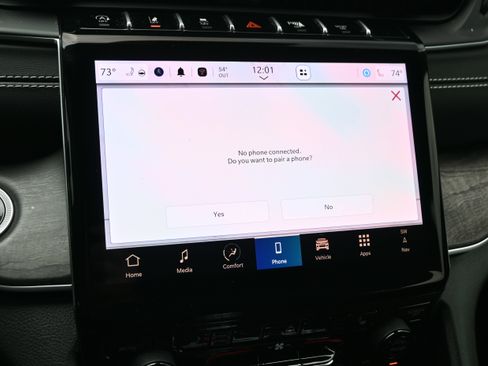 Used 2025 Jeep Grand Cherokee Limited w/ Black Appearance Package image 35