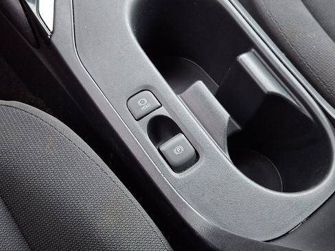 Used 2025 Toyota Corolla LE FWD image 17