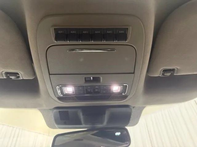 Used 2025 Ford F250 Platinum w/ Platinum Plus Package AWD/4WD image 18