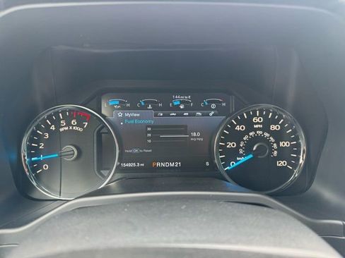 Used 2015 Ford F150 Platinum image 23