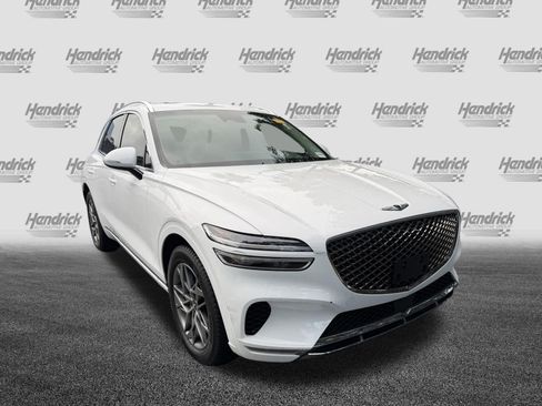 Used 2023 Genesis GV70 2.5T w/ Select Package AWD/4WD image 2