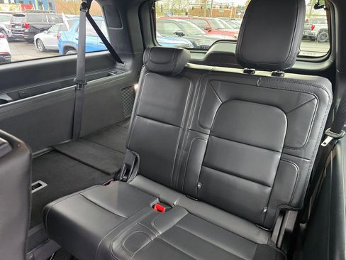 Used 2024 Lincoln Navigator L Reserve image 18