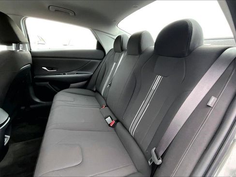 Certified 2025 Hyundai Elantra Blue image 15